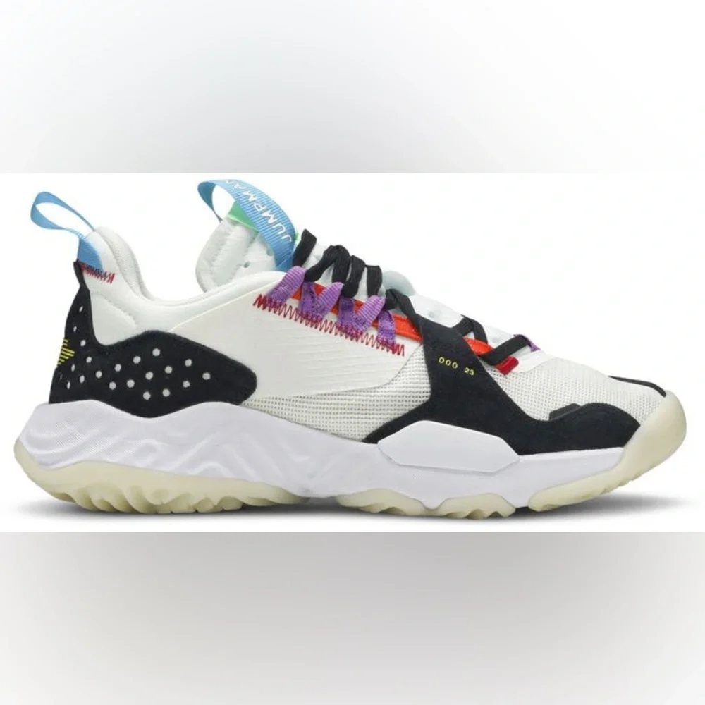 Nike. Jordan Delta SP 'Multi-Color'. Size 6.